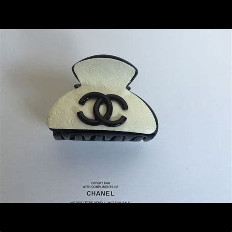 chanel vip hair clip|chanel claw clips.